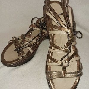 Women's j-41 Adventure on summer sandal size 8.5